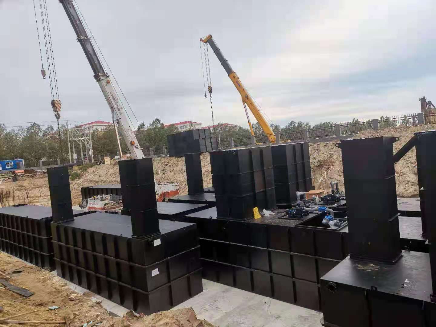 Buried sewage treatment equipment